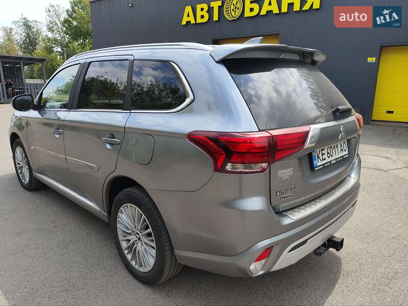 Внедорожник / Кроссовер Mitsubishi Outlander 2019 в Кривом Роге