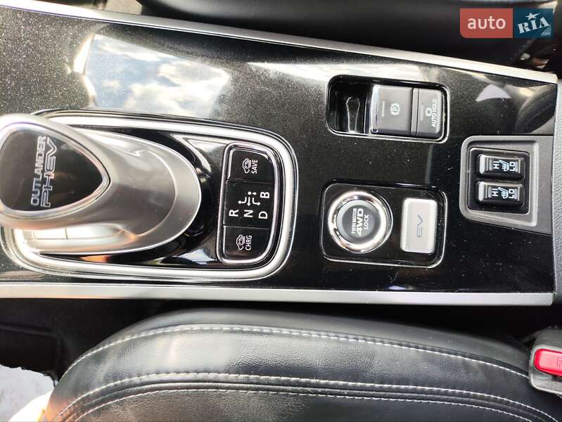 Внедорожник / Кроссовер Mitsubishi Outlander 2019 в Кривом Роге