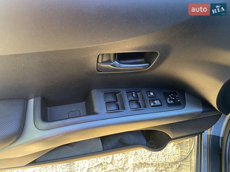 Позашляховик / Кросовер Mitsubishi Outlander 2007 в Безлюдівці