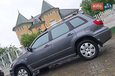 Позашляховик / Кросовер Mitsubishi Outlander 2006 в Чернівцях