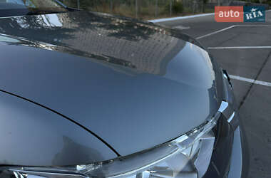 Внедорожник / Кроссовер Mitsubishi Outlander 2014 в 