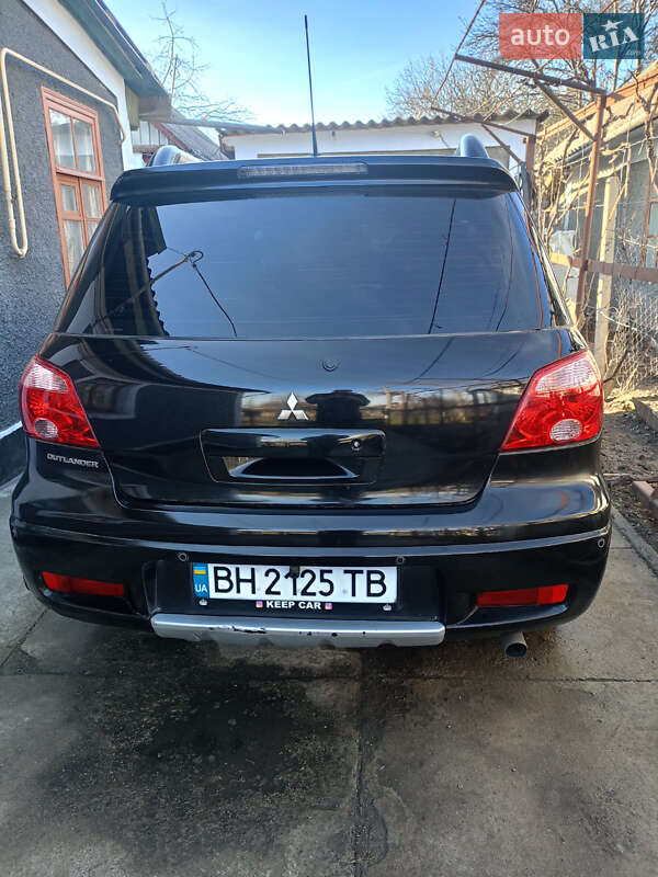 Внедорожник / Кроссовер Mitsubishi Outlander 2007 в Подольске