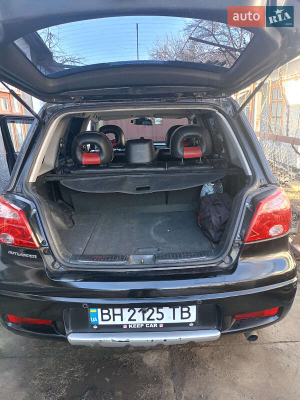 Внедорожник / Кроссовер Mitsubishi Outlander 2007 в Подольске
