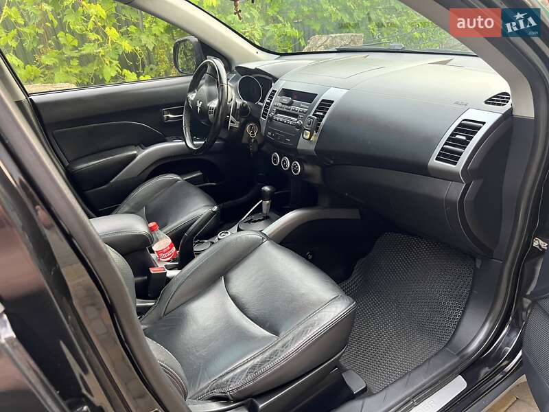 Внедорожник / Кроссовер Mitsubishi Outlander 2007 в Хмельницком