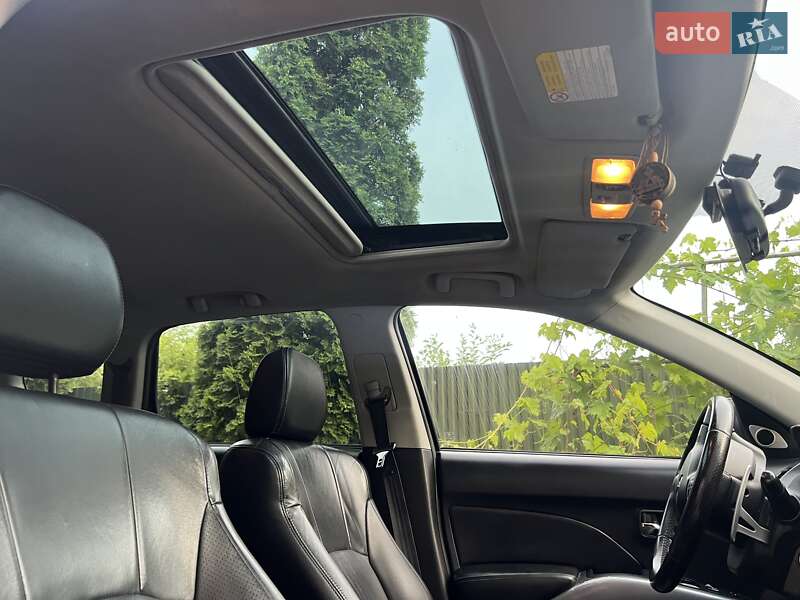 Внедорожник / Кроссовер Mitsubishi Outlander 2007 в Хмельницком