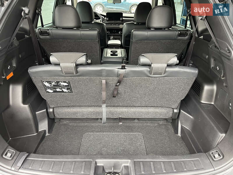 Внедорожник / Кроссовер Mitsubishi Outlander 2023 в Львове