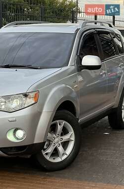 Внедорожник / Кроссовер Mitsubishi Outlander 2007 в 