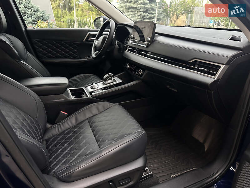 Внедорожник / Кроссовер Mitsubishi Outlander 2022 в Запорожье
