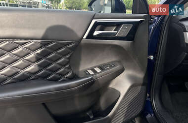Внедорожник / Кроссовер Mitsubishi Outlander 2022 в 