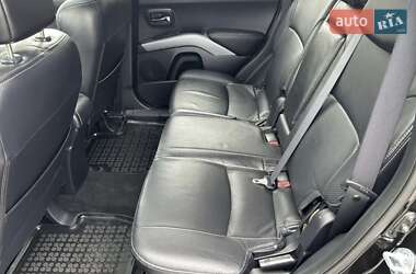 Внедорожник / Кроссовер Mitsubishi Outlander 2001 в 