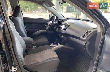 Внедорожник / Кроссовер Mitsubishi Outlander 2008 в 