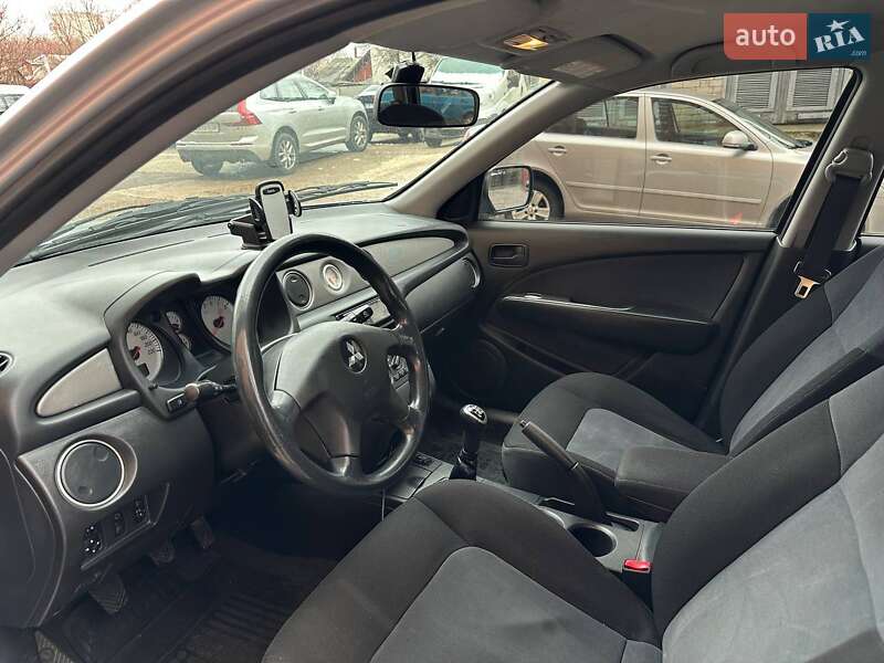 Внедорожник / Кроссовер Mitsubishi Outlander 2009 в Киеве