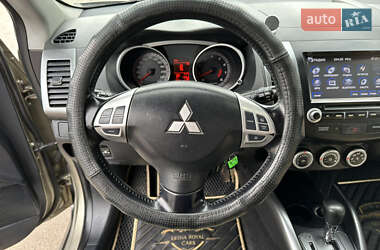 Внедорожник / Кроссовер Mitsubishi Outlander 2009 в Харькове