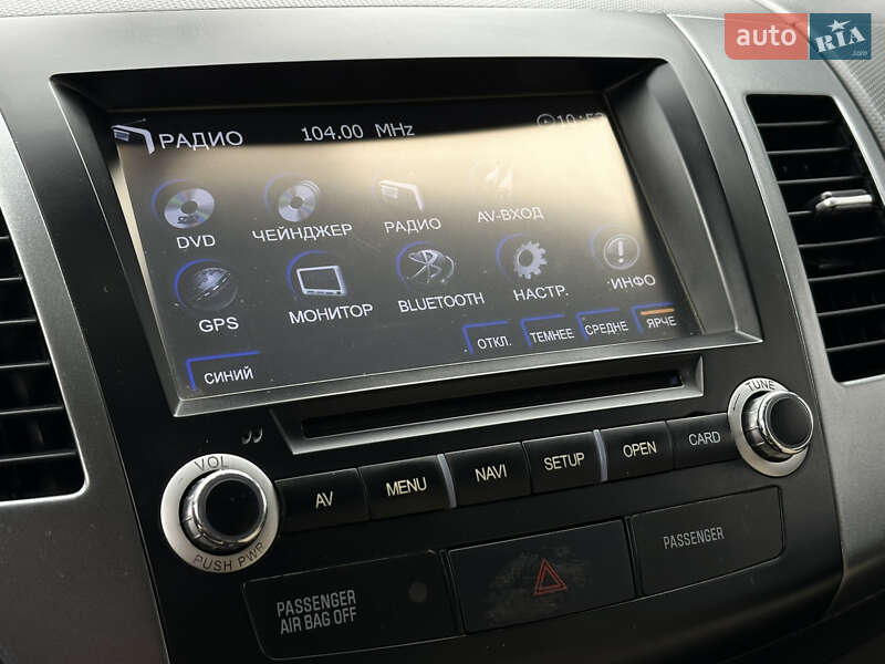 Внедорожник / Кроссовер Mitsubishi Outlander 2009 в Харькове