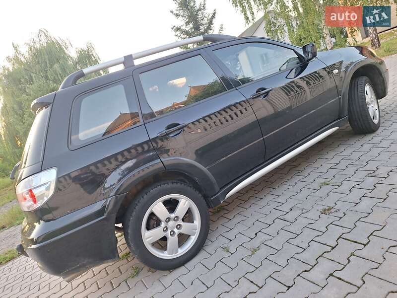 Внедорожник / Кроссовер Mitsubishi Outlander 2008 в Черновцах