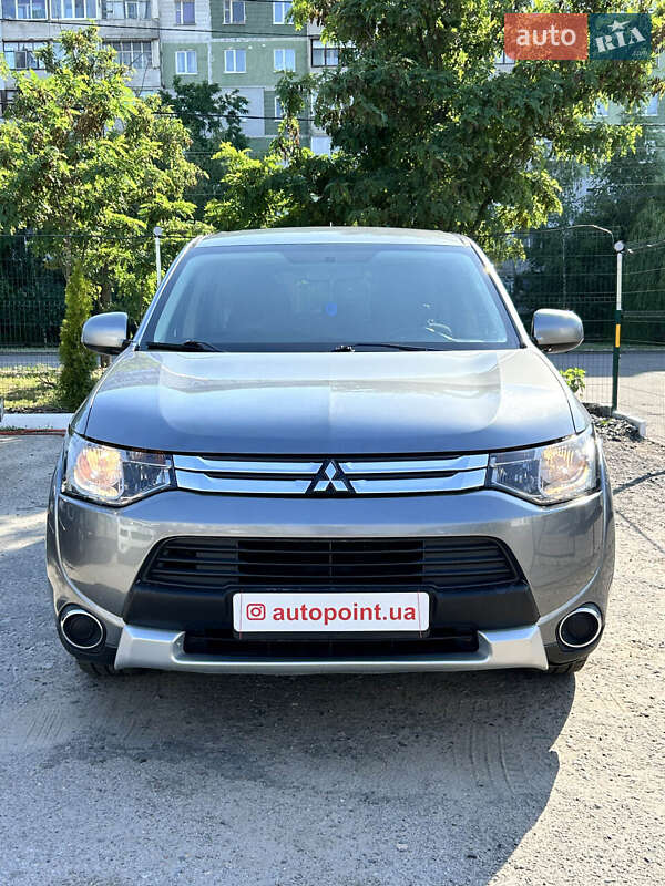 Mitsubishi Outlander 2014