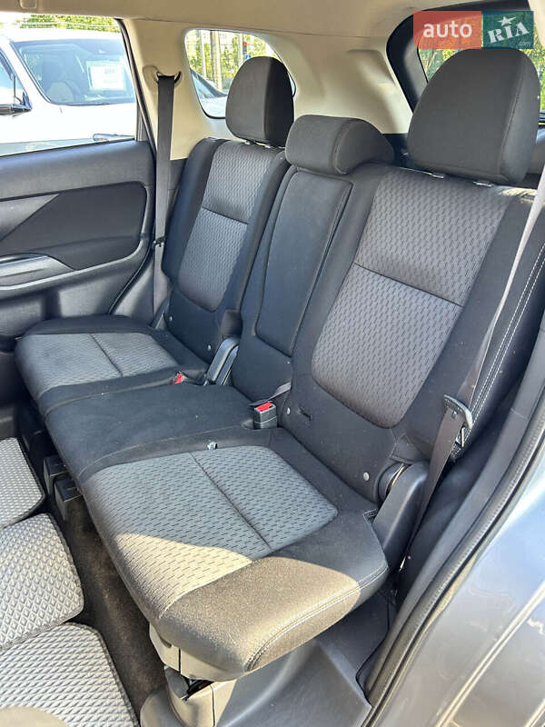 Внедорожник / Кроссовер Mitsubishi Outlander 2014 в Сумах