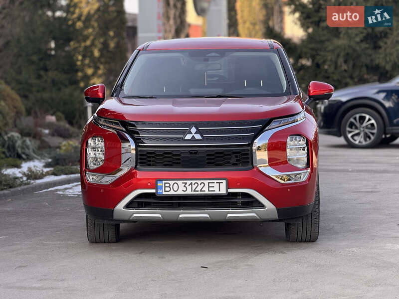 Позашляховик / Кросовер Mitsubishi Outlander 2021 в Тернополі