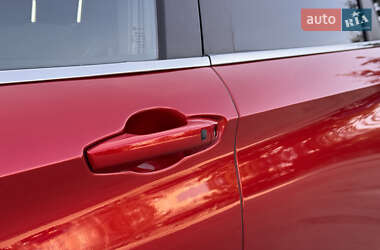 Внедорожник / Кроссовер Mitsubishi Outlander 2021 в 