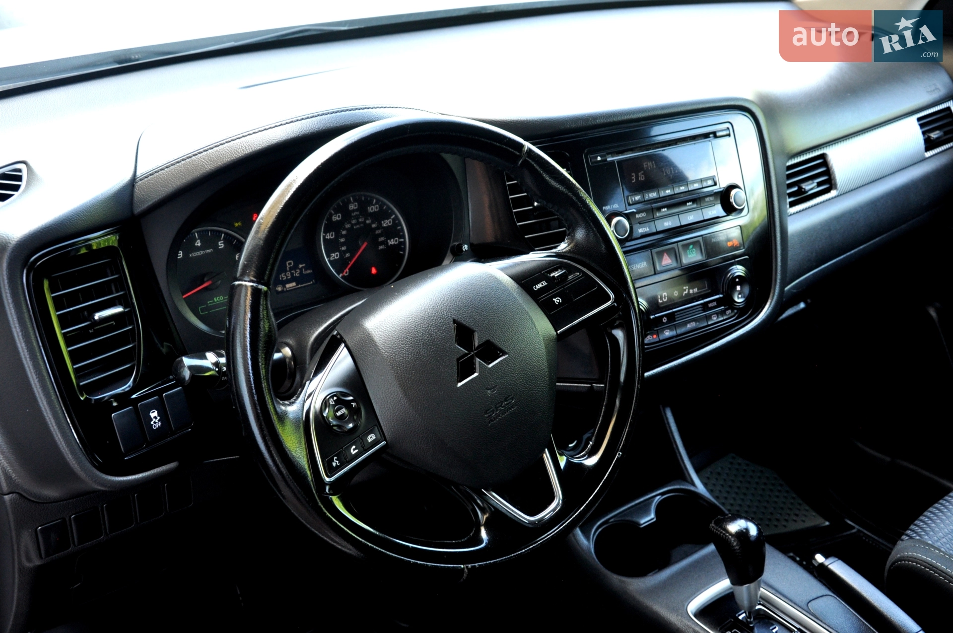 2016 Mitsubishi Outlander - мініатюра 18