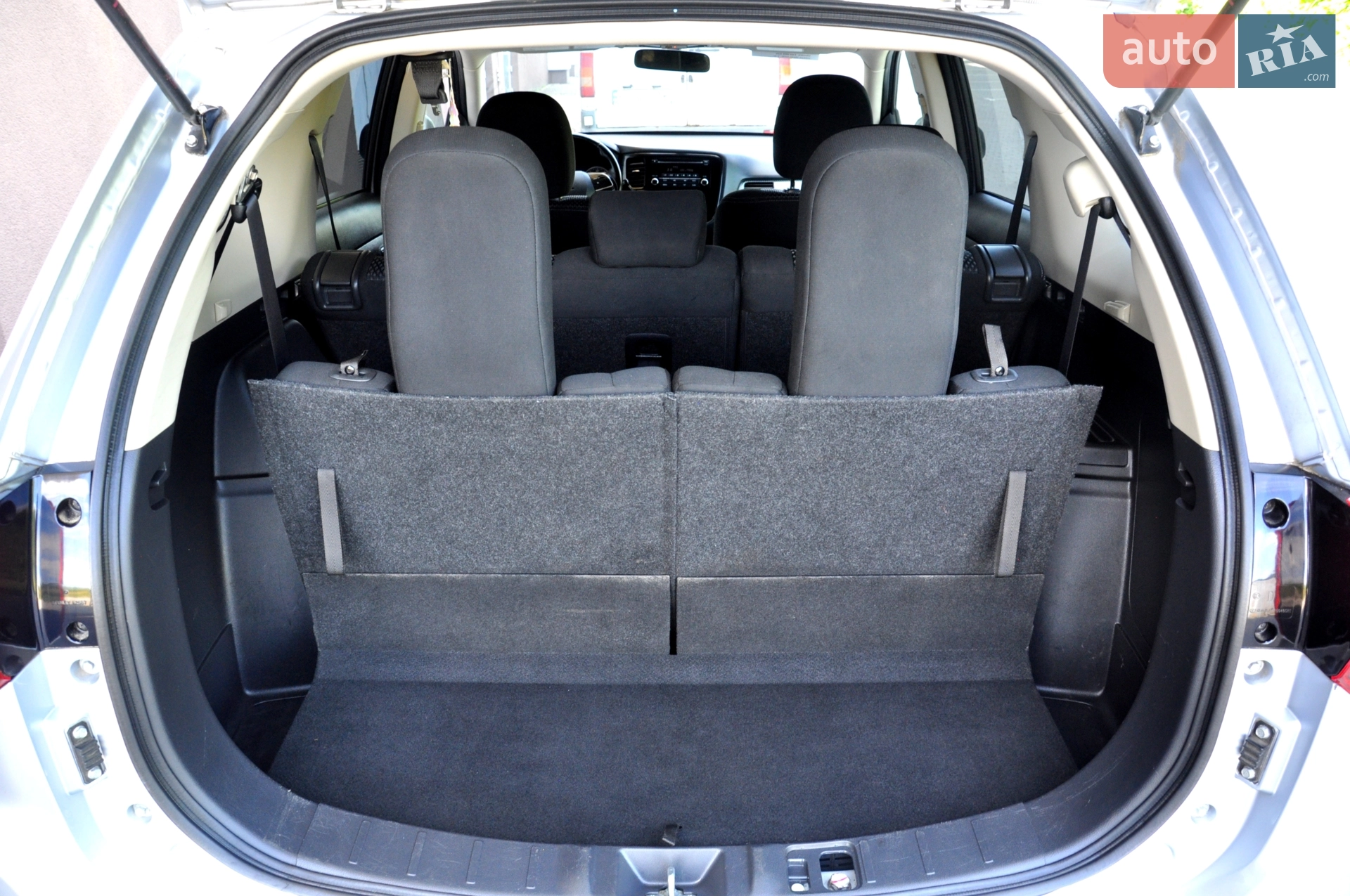 2016 Mitsubishi Outlander - мініатюра 21
