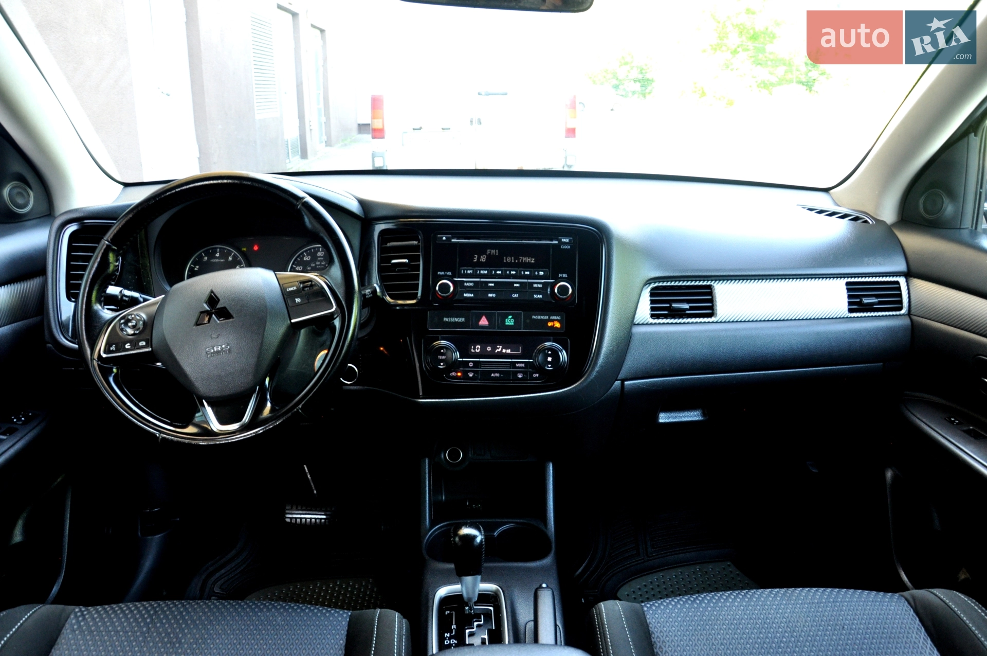 2016 Mitsubishi Outlander - мініатюра 27