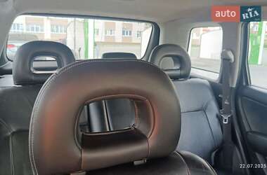 Внедорожник / Кроссовер Mitsubishi Outlander 2006 в 