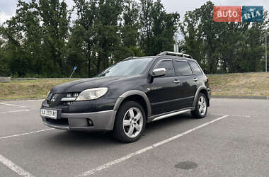 Внедорожник / Кроссовер Mitsubishi Outlander 2005 в Киеве