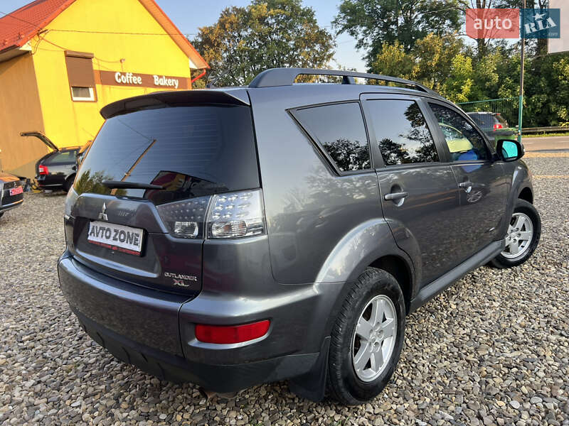 Внедорожник / Кроссовер Mitsubishi Outlander 2011 в Коломые
