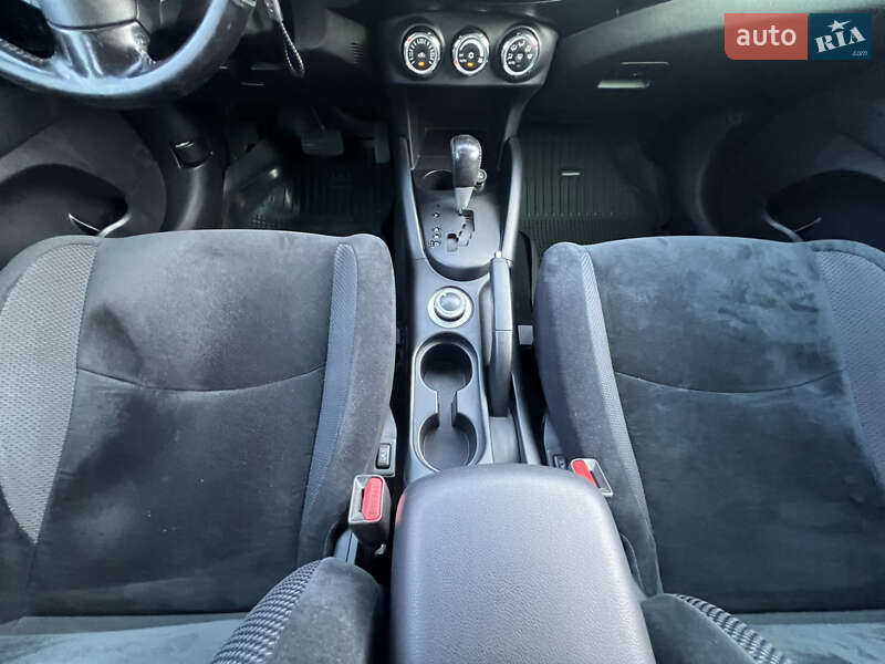 Внедорожник / Кроссовер Mitsubishi Outlander 2011 в Коломые