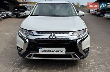 Позашляховик / Кросовер Mitsubishi Outlander 2019 в Кривому Розі