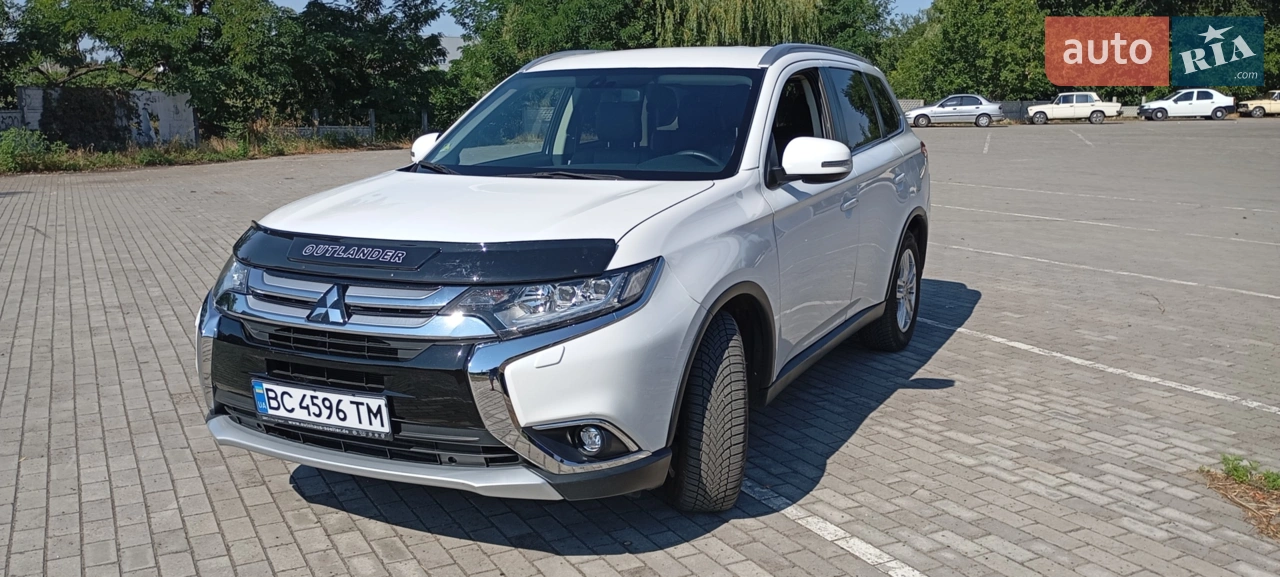 2014 Mitsubishi Outlander - мініатюра 19