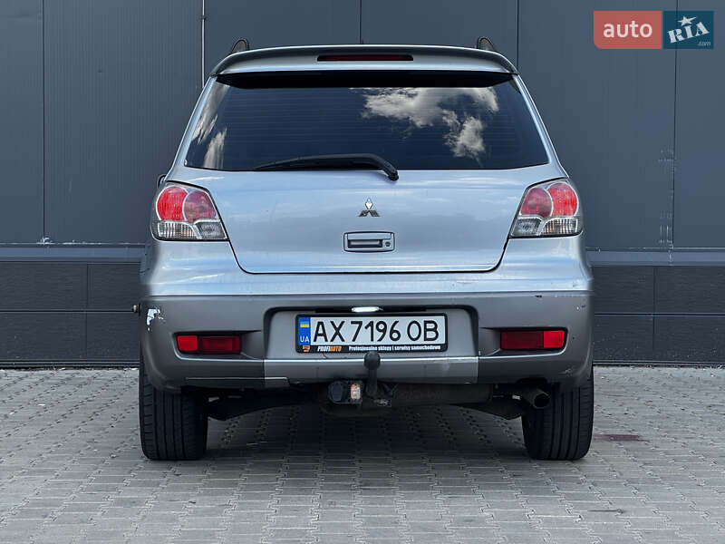 Внедорожник / Кроссовер Mitsubishi Outlander 2003 в Киеве