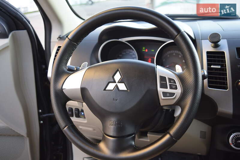 Внедорожник / Кроссовер Mitsubishi Outlander 2008 в Ивано-Франковске