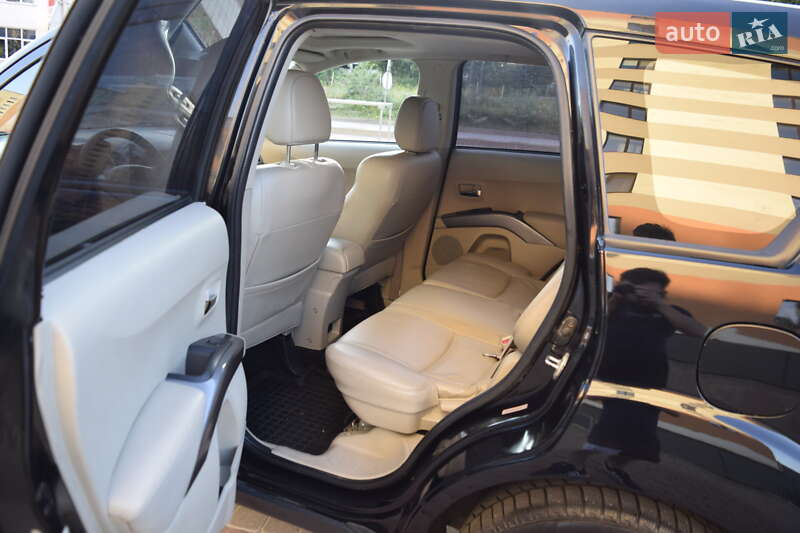 Внедорожник / Кроссовер Mitsubishi Outlander 2008 в Ивано-Франковске
