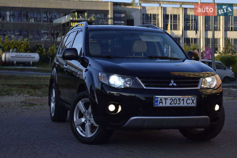 Внедорожник / Кроссовер Mitsubishi Outlander 2008 в Ивано-Франковске