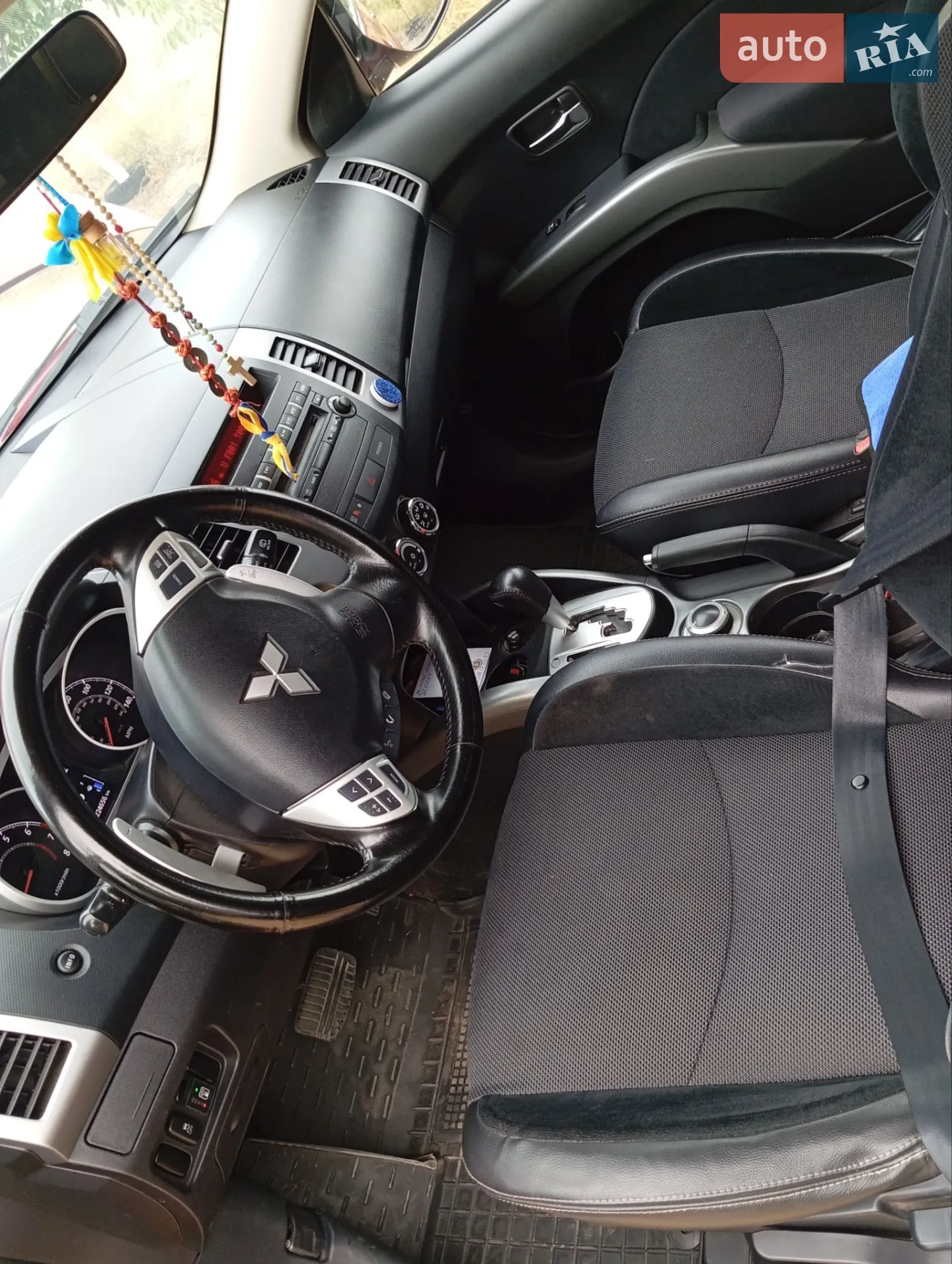 2013 Mitsubishi Outlander - мініатюра 11