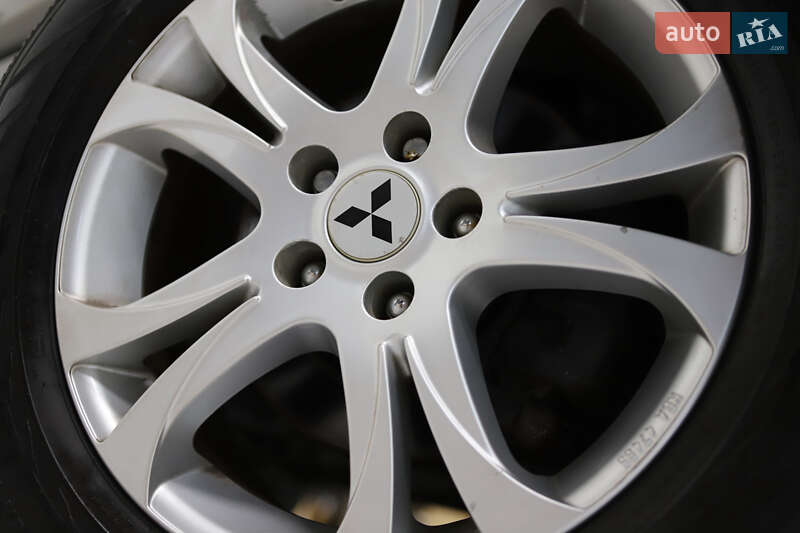 Позашляховик / Кросовер Mitsubishi Outlander 2012 в Дрогобичі