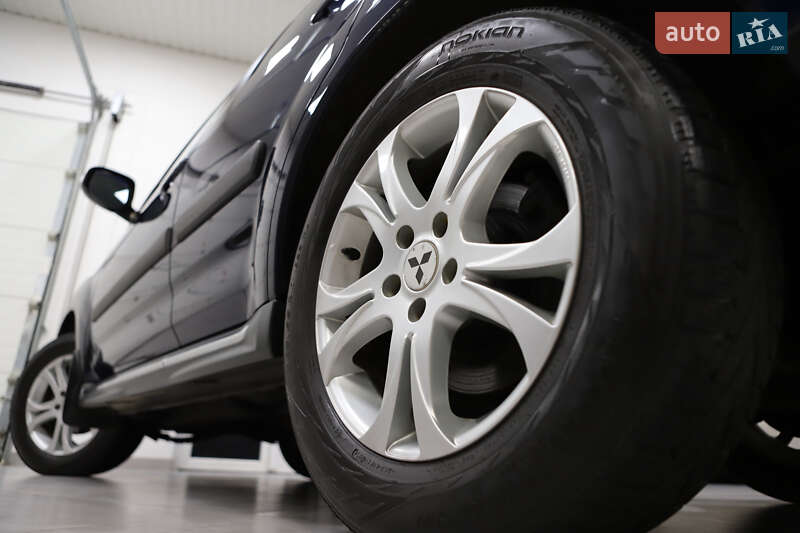 Позашляховик / Кросовер Mitsubishi Outlander 2012 в Дрогобичі