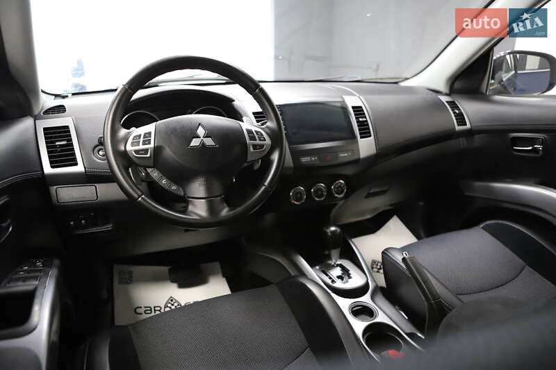 Позашляховик / Кросовер Mitsubishi Outlander 2012 в Дрогобичі