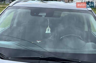 Внедорожник / Кроссовер Mitsubishi Outlander 2016 в 
