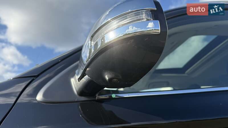 Внедорожник / Кроссовер Mitsubishi Outlander 2016 в Киеве