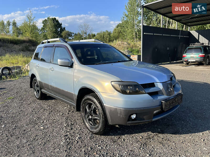 Внедорожник / Кроссовер Mitsubishi Outlander 2004 в Иванкове
