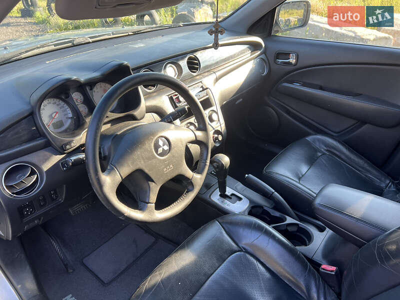 Внедорожник / Кроссовер Mitsubishi Outlander 2004 в Иванкове