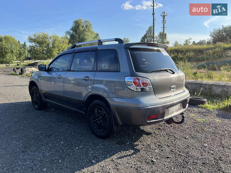 Внедорожник / Кроссовер Mitsubishi Outlander 2004 в Иванкове