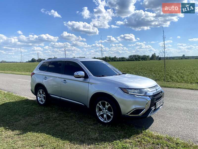 Позашляховик / Кросовер Mitsubishi Outlander 2013 в Полтаві фото 9 Позашляховик / Кросовер Mitsubishi Outlander 2013 в Полтаві