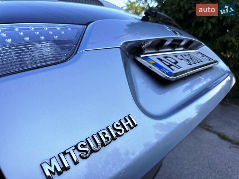 Внедорожник / Кроссовер Mitsubishi Outlander 2013 в Запорожье