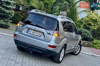 Внедорожник / Кроссовер Mitsubishi Outlander 2009 в 