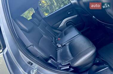 Внедорожник / Кроссовер Mitsubishi Outlander 2009 в 