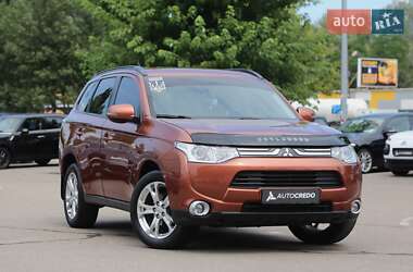 Внедорожник / Кроссовер Mitsubishi Outlander 2012 в Киеве